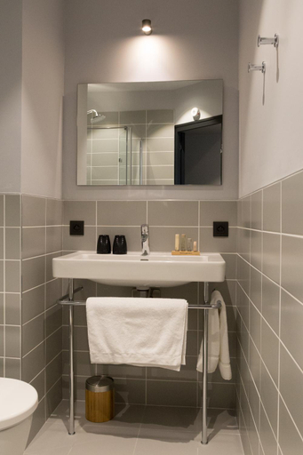 Bathroom 5