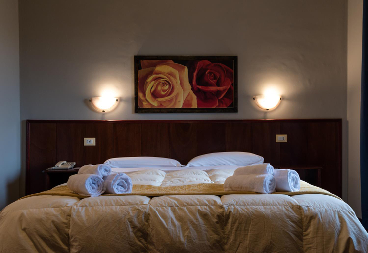 Bedroom 12