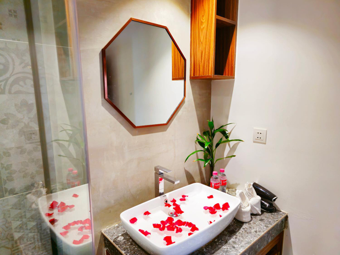 Bathroom 4