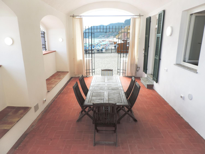 Exterior & Views 4, Le Casasse, Savona