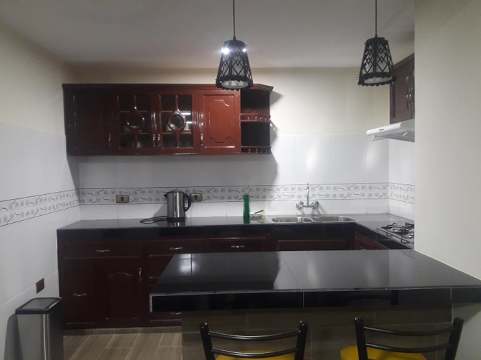 Others 3, Hostal Jerian, Antonio Quijarro