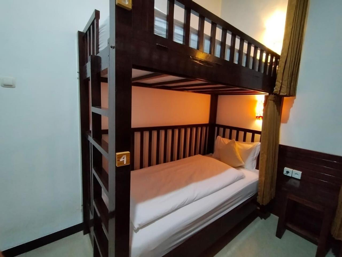 Bedroom 13