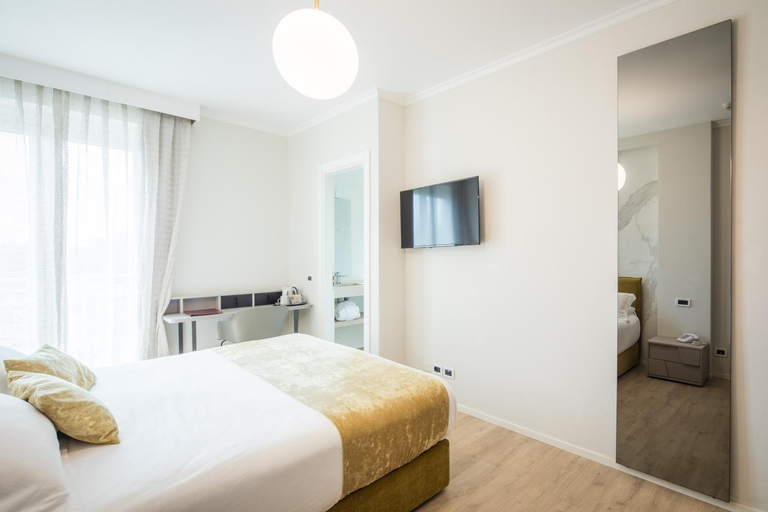 Bedroom 23