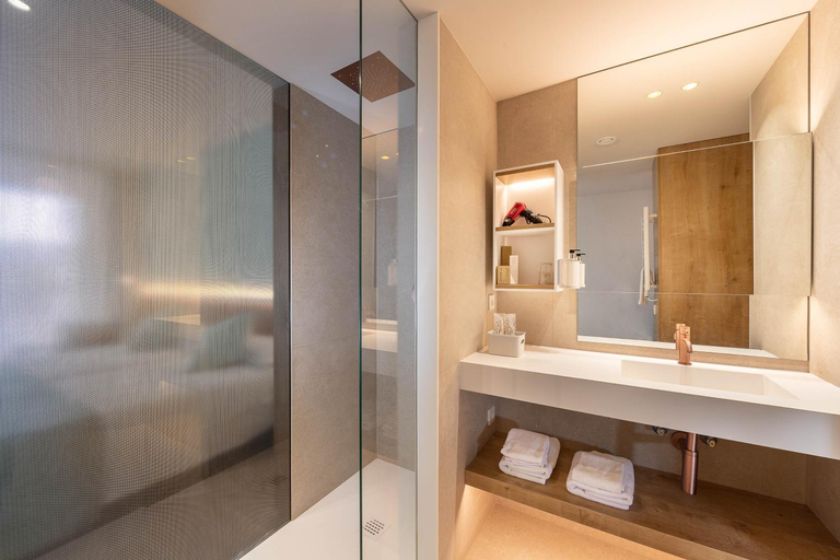 Bathroom 4, Montecarlo Hotel & Spa, Girona