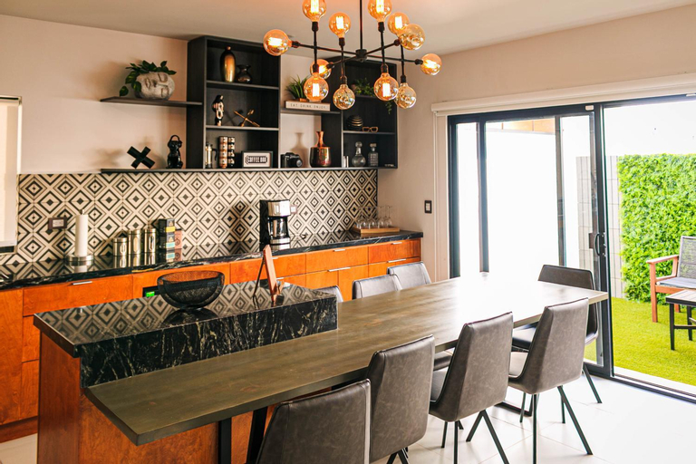 Dining Room 8