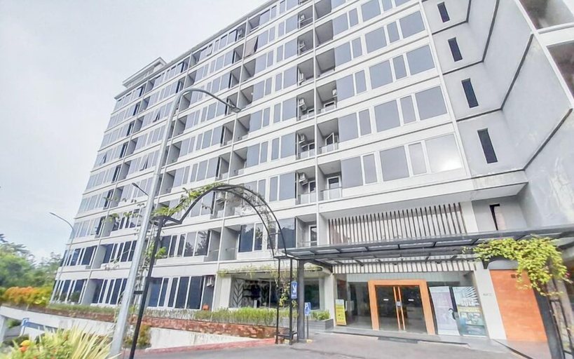 Exterior & Views, Elegant And Spacious 2Br Loft Green Park Yogyakarta Apartment, Sleman