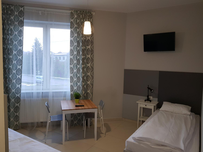 Others 2, Noclegi MaxTrans, Mielec