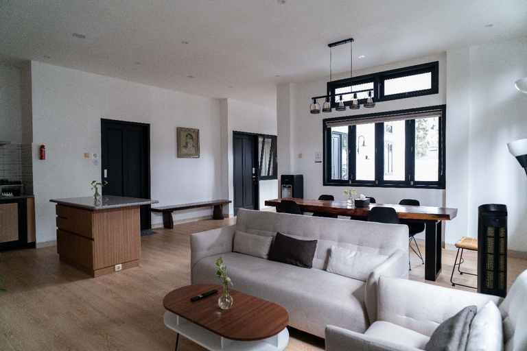 Others 2, Casuarina Villa Bandung, Bandung
