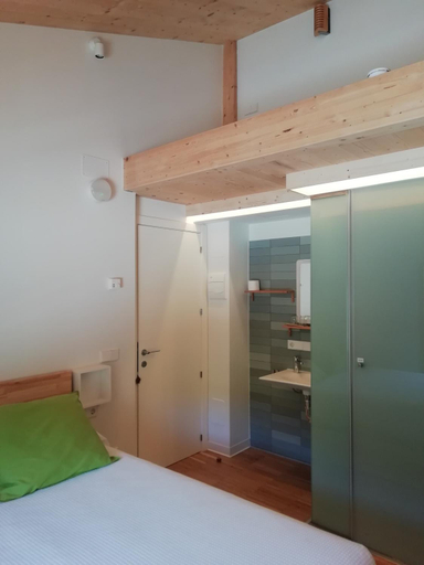 Bedroom 2, Hotel Rural Aguazul, Burgos