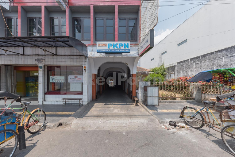 Exterior & Views 1, OYO 90912 Wisma Pkpn 1, Garut