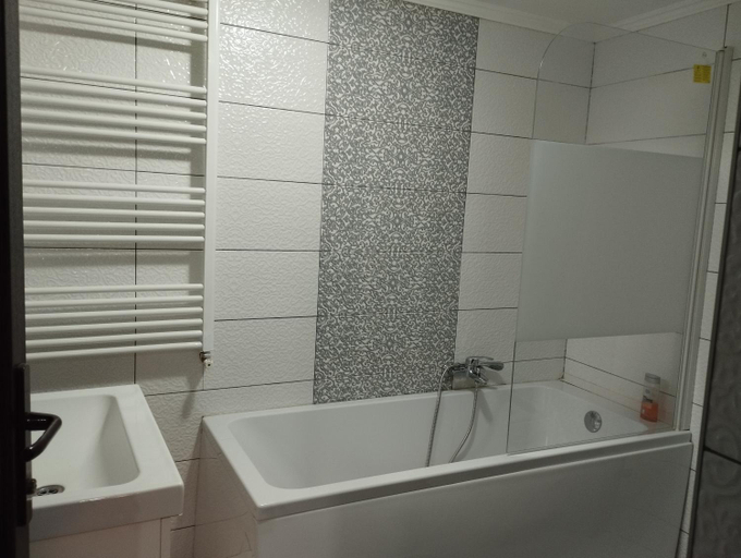 Bathroom 2, Tomis promenada, Constanta
