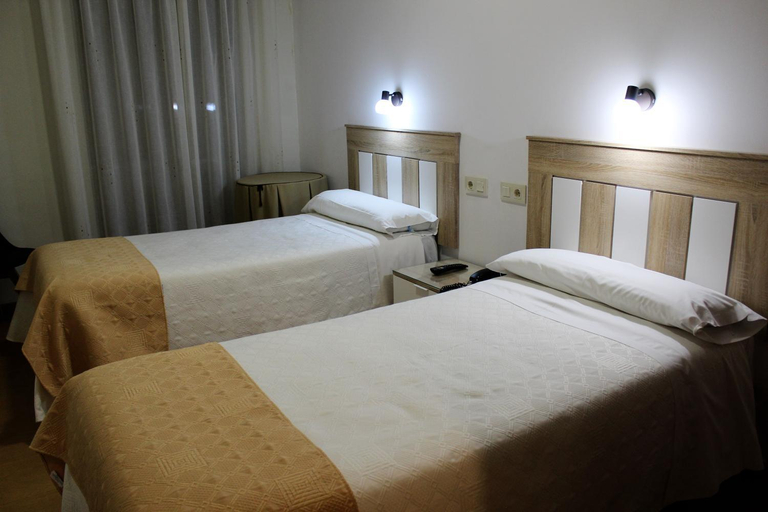 Others 4, Hostal Madrid, Toledo