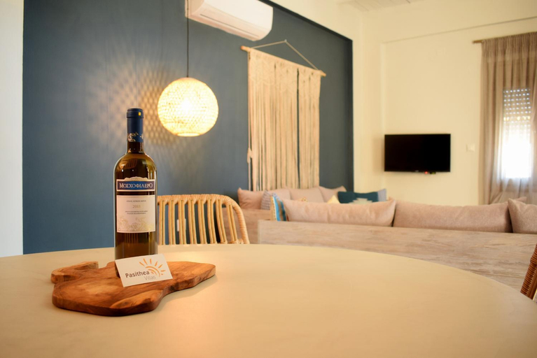 3, Pasithea, Crete