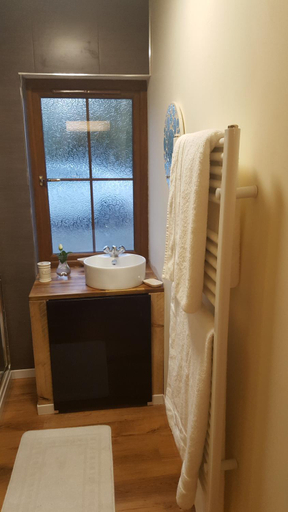 Bedroom 2, Canterra Cottage, Highland