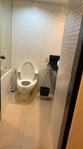 Bathroom 17