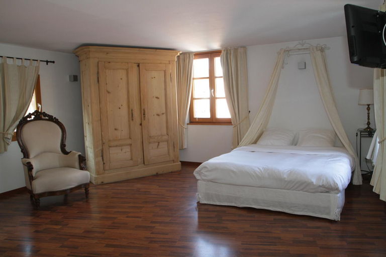 Bedroom 2, Auberge du Rempart, Haut-Rhin