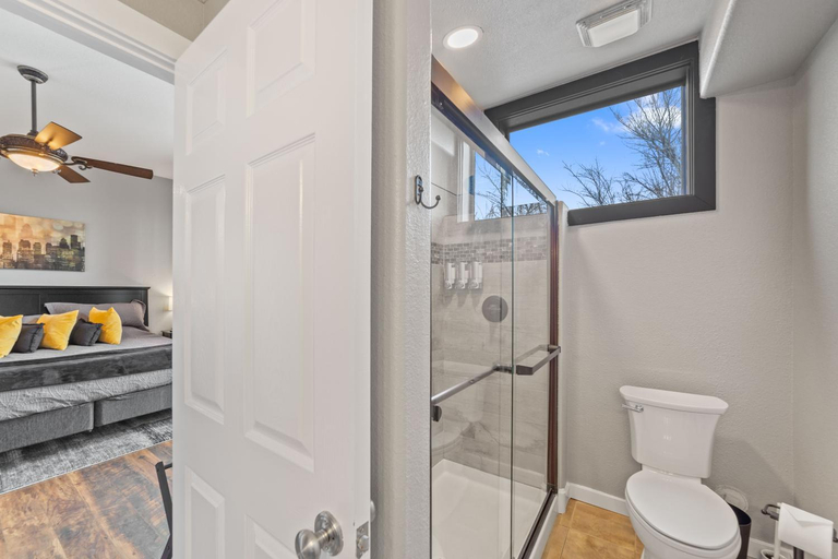 Bathroom 3, Downtown Modern Condo Inside the Historic St Regis, Mesa