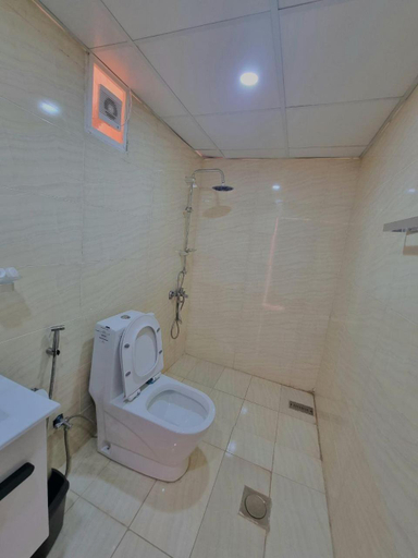 Bathroom 3, Glow of Wadi Rum Camp, Quaira