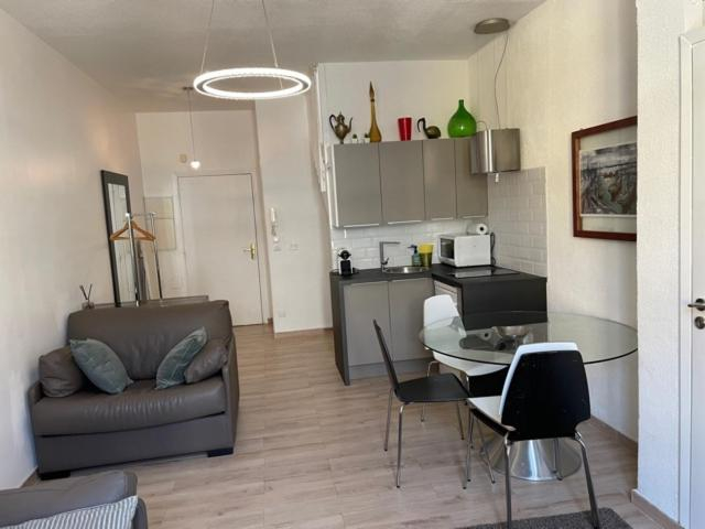 Others 5, Apartment on Dante street next to the sea, Alpes-Maritimes