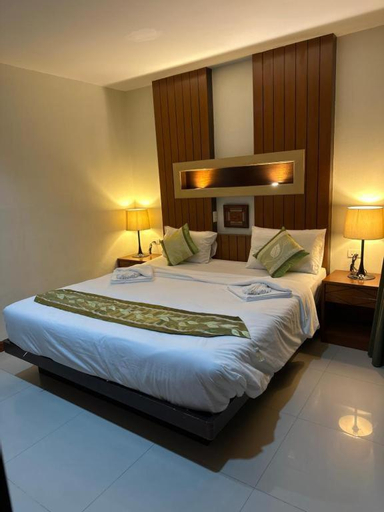 Bedroom 12