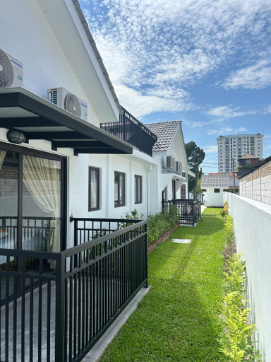 Others 5, The Farmhouse, Kinta
