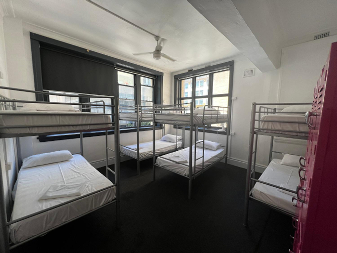 Bedroom 12