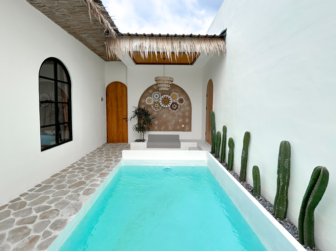 Swimming Pool 4