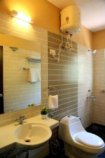 Bathroom, Cozy Stayz, North Goa