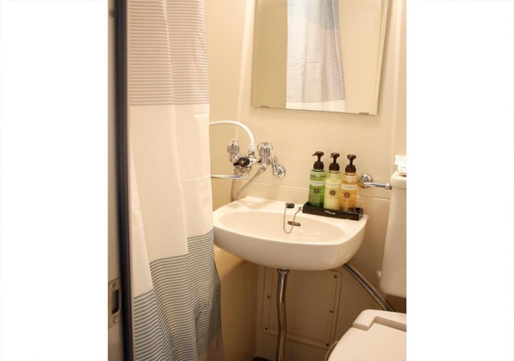 Bathroom 5, Hotel Livemax BUDGET Kanazawa Idaimae, Uchinada