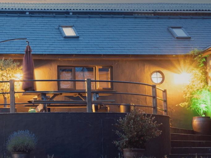 Others 4, Lavender - Luxurious Barn Conversion - Blossom Farm, Pembrokeshire