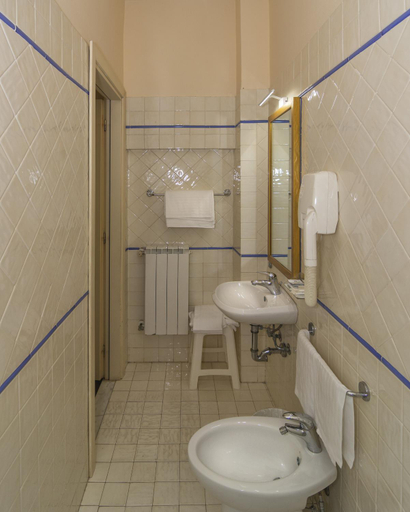 Bathroom 3, Hotel Il Giardino, Pisa