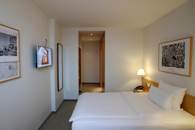 Bedroom 11