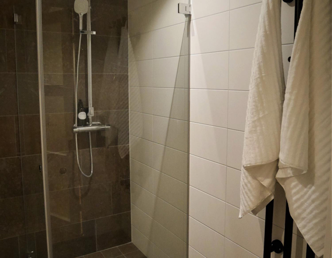 Bathroom 3, Skaftekarr Hotell, Borgholm