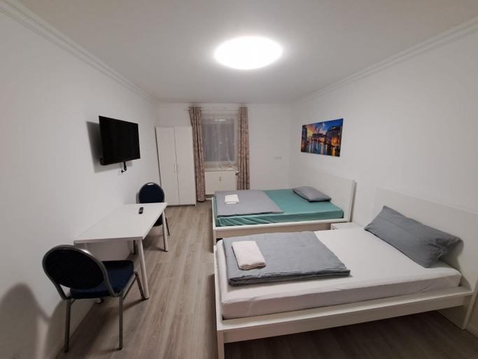 Others 4, Pension Alex - TocXan UG, Magdeburg