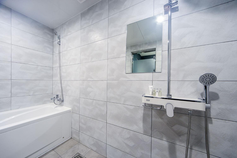 Bathroom 4, 온나 호텔 대연동 부산 Daeyeon ONNA Hotel Daeyeon Busan, Nam