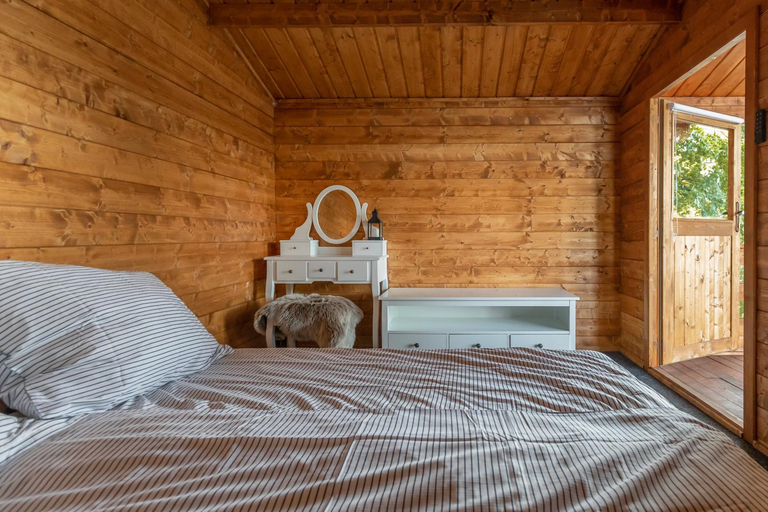 Bedroom 2, Seberak - ubytovani v CHATICKACH a GLAMPING, Praha 4