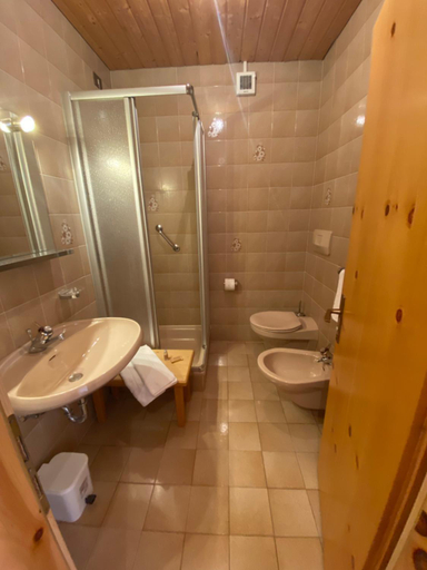 Bathroom 1, Hotel Garni LIVING, Bolzano