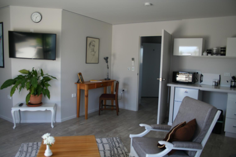 Others 2, AHAVA Bed & Breakfast, Waimate
