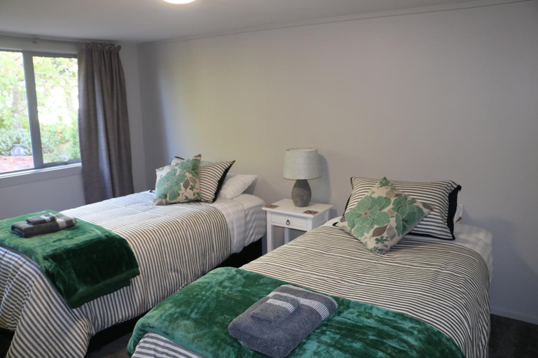 Bedroom 2, Alpine Views Burkes Pass, Mackenzie