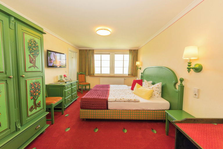 Bedroom 2, Hotel Grüner Baum, Ortenaukreis