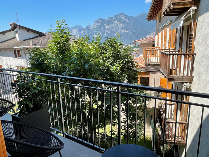 Others 5, B&B NALU, Trento