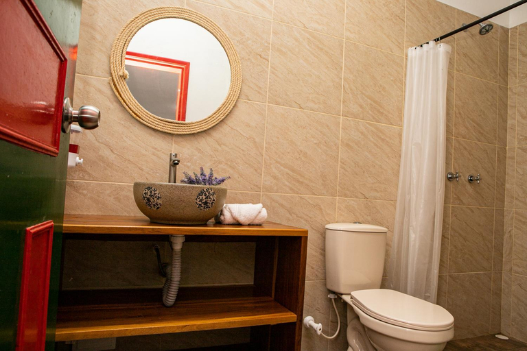 Bathroom 3, Ecohotel Monteverde, La Vega