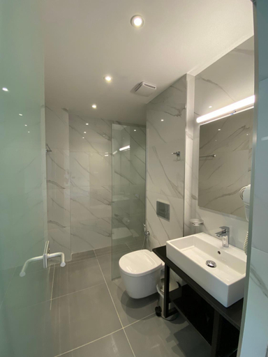 Bathroom 4, Hotel Nertili, Sarandës