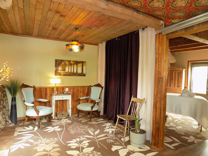 Bedroom 2, A L'Ancestrale B&B, Memphrémagog