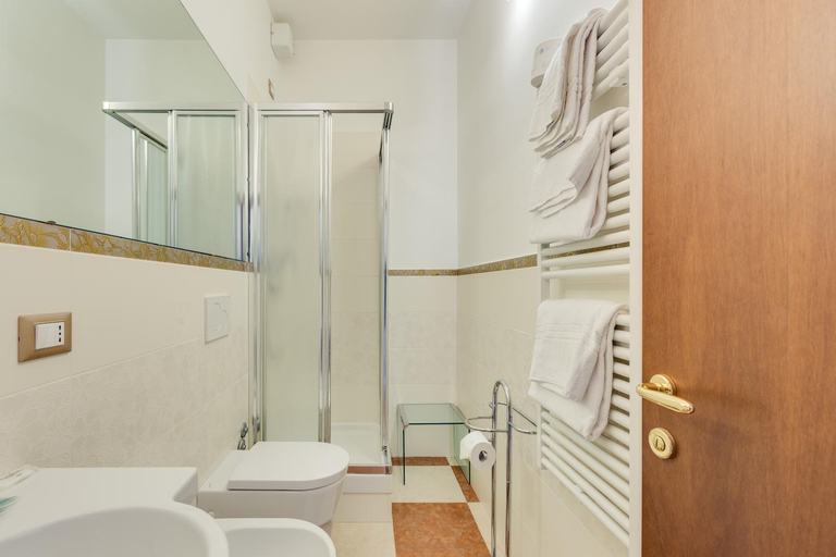 Bathroom, Hotel Bernardi Semenzato, Venezia