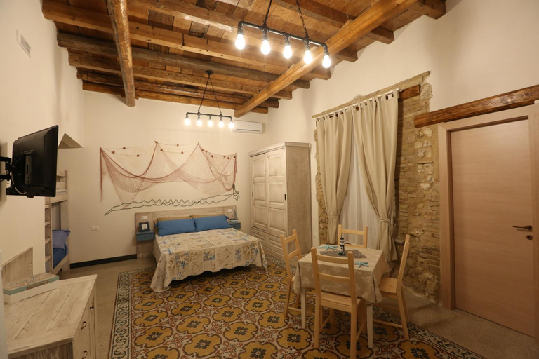 Others 4, ANTICA DIMORA DELL'AMMIRAGLIO, Agrigento