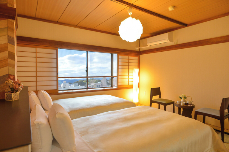 Bedroom 3, Hotel  New Gaea Iizuka, Iizuka