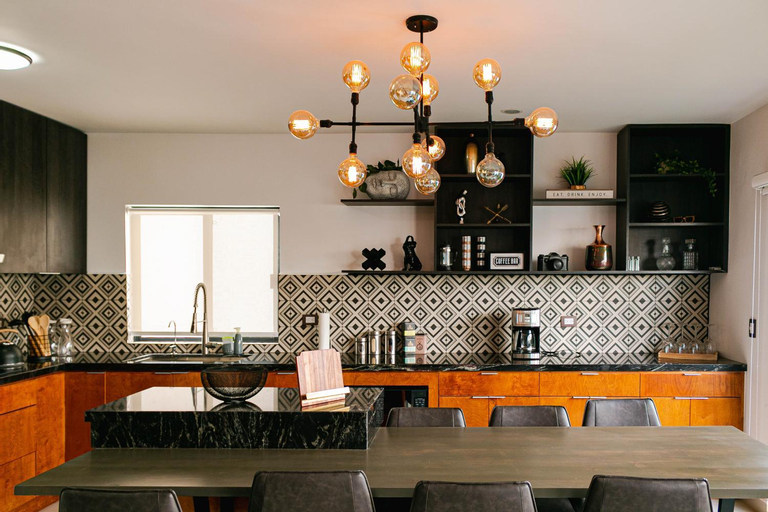 Dining Room 10