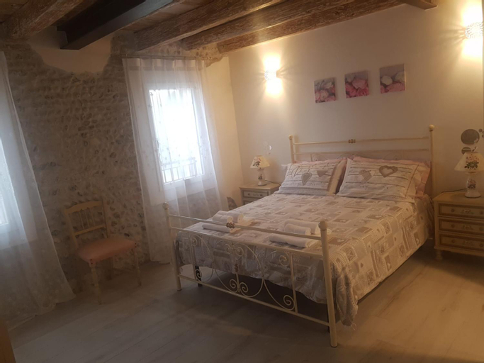 Bedroom 2, La Corte di Rosa, Pordenone