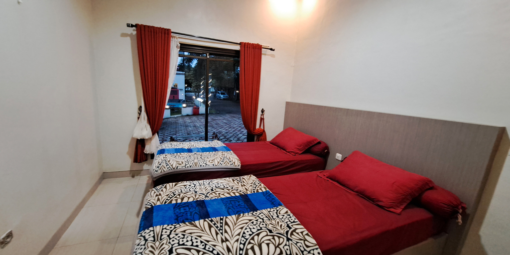 Bedroom 13